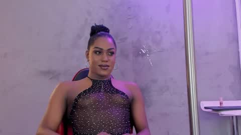Snapshot of naomi__blair chatting on May 2026 03:23:01 AM Naomi Blair online show from May 2026 03:23:01 AM