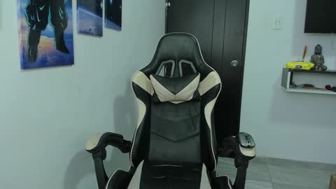 Snapshot of naomi_berckley chatting on October 2025 04:02:01 AM naomi_berckley online show from October 2025 04:02:01 AM