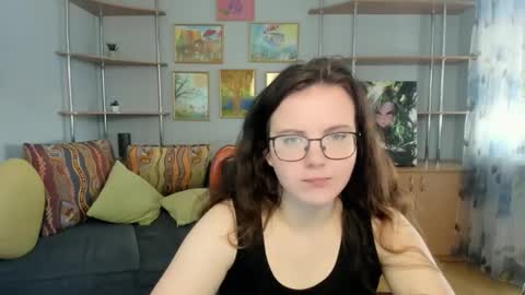 naomi_di online show from June 2026 06:26:02 AM