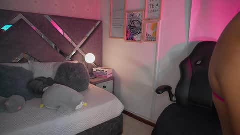 Snapshot of naomigray__ chatting on June 2026 08:42:02 PM Naomi-Gray online show from June 2026 08:42:02 PM