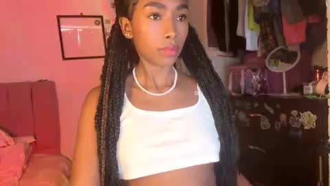 Naomii online show from January 2025 10:31:01 PM