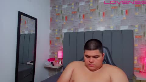 Naomi Campbel online show from May 2026 01:39:01 PM