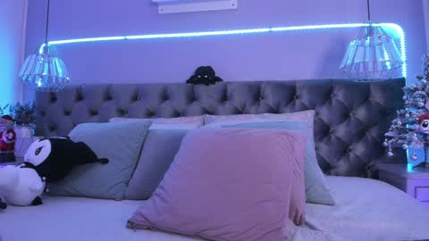 Snapshot of naomii_soto chatting on December 2024 08:05:02 PM Naomi online show from December 2024 08:05:02 PM