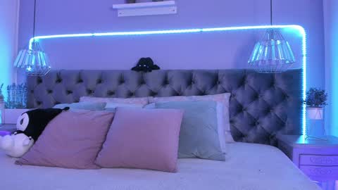 Snapshot of naomii_soto chatting on January 2025 11:24:01 PM Naomi online show from January 2025 11:24:01 PM