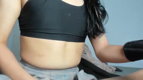 Snapshot of naomimoore chatting on December 2024 10:22:01 PM Naomi Moore online show from December 2024 10:22:01 PM