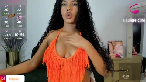 Snapshot of naomixjones1 chatting on February 2025 08:46:01 PM Naomi online show from February 2025 08:46:01 PM