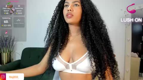 Snapshot of naomixjones1 chatting on March 2025 02:39:01 AM Naomi online show from March 2025 02:39:01 AM