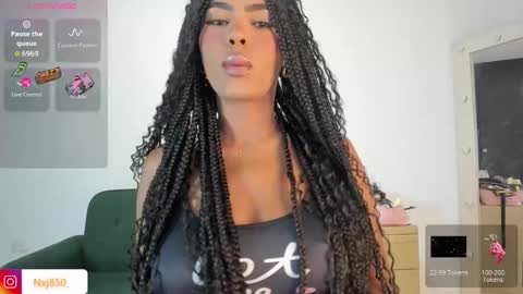 Snapshot of naomixjones1 chatting on September 2025 10:25:01 PM Naomi online show from September 2025 10:25:01 PM