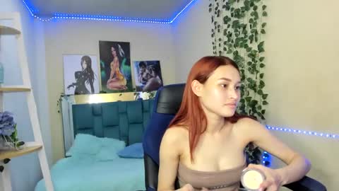 Snapshot of naomy777_ chatting on January 2025 07:54:01 PM naomy online show from January 2025 07:54:01 PM