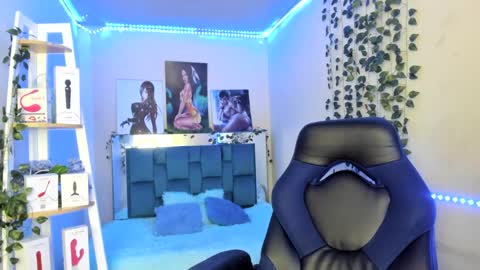 Snapshot of naomy777_ chatting on February 2025 12:31:02 AM naomy online show from February 2025 12:31:02 AM