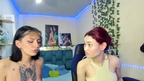 Snapshot of naomy777_ chatting on February 2025 06:19:01 PM naomy online show from February 2025 06:19:01 PM