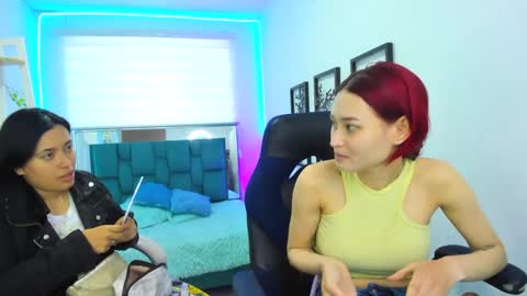 Snapshot of naomy777_ chatting on September 2025 04:40:02 PM naomy online show from September 2025 04:40:02 PM