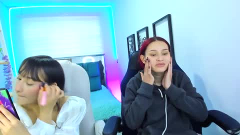 Snapshot of naomy777_ chatting on September 2025 07:47:01 PM naomy online show from September 2025 07:47:01 PM