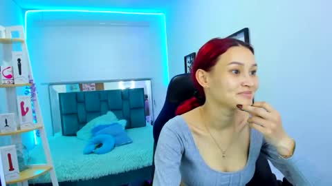 Snapshot of naomy777_ chatting on September 2025 07:28:01 PM naomy online show from September 2025 07:28:01 PM