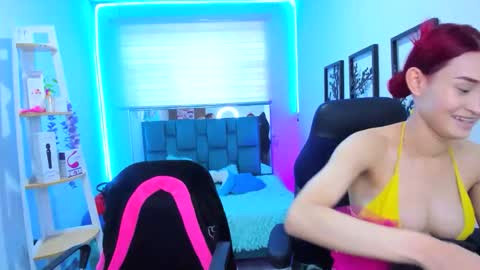 Snapshot of naomy777_ chatting on October 2025 02:18:02 PM naomy online show from October 2025 02:18:02 PM