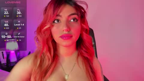 Naomy online show from October 2025 02:35:01 PM