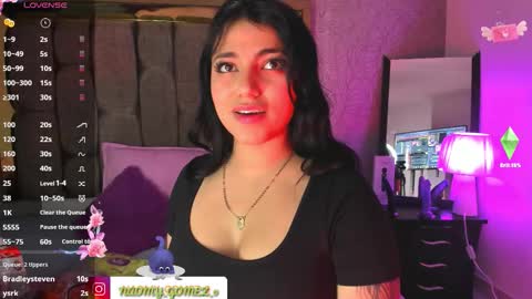 Naomy online show from November 2025 02:06:01 PM