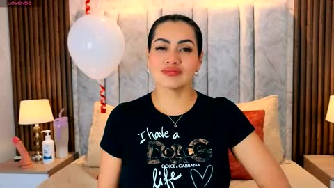 Snapshot of naomy_smithx chatting on February 2026 06:26:01 PM Naomy Smith online show from February 2026 06:26:01 PM