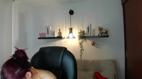 Snapshot of naomy_stanley_ chatting on June 2026 09:50:01 PM naomy_stanley_ online show from June 2026 09:50:01 PM