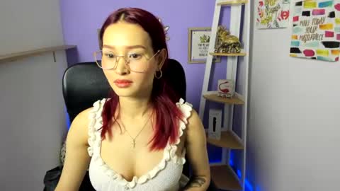 Snapshot of naomy_stanley_ chatting on July 2026 03:20:02 AM naomy_stanley_ online show from July 2026 03:20:02 AM