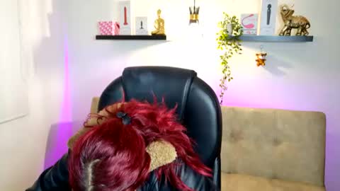 Snapshot of naomy_stanley_ chatting on July 2026 04:43:02 AM naomy_stanley_ online show from July 2026 04:43:02 AM