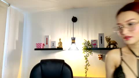 Snapshot of naomy_stanley_ chatting on July 2026 08:29:01 PM naomy_stanley_ online show from July 2026 08:29:01 PM