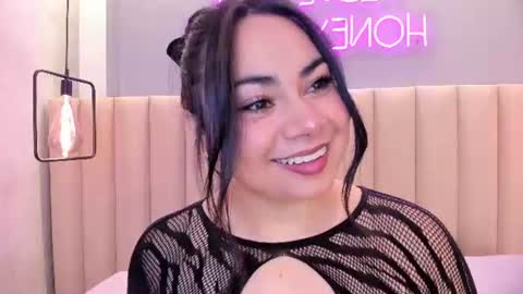 Snapshot of naomymonroe_ chatting on June 2026 10:47:01 AM Naomy online show from June 2026 10:47:01 AM