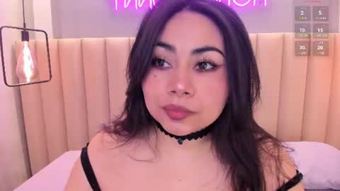 Snapshot of naomymonroe_ chatting on June 2026 10:56:02 AM Naomy online show from June 2026 10:56:02 AM