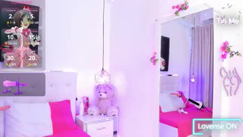 nara_pink online show from December 2025 02:03:01 PM