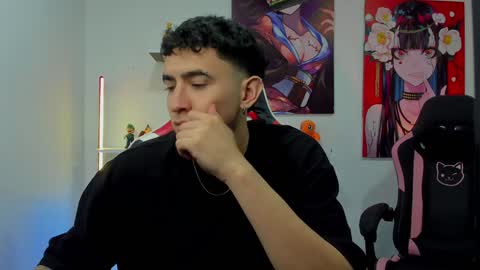 Snapshot of naranjo_seb chatting on December 2024 02:53:02 AM sebastian online show from December 2024 02:53:02 AM