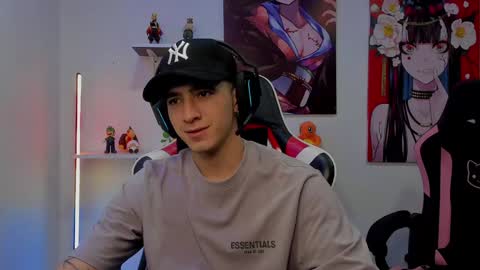 Snapshot of naranjo_seb chatting on December 2024 04:56:01 AM sebastian online show from December 2024 04:56:01 AM