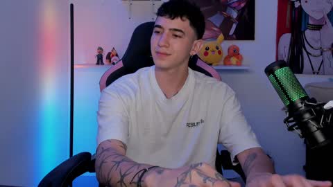 Snapshot of naranjo_seb chatting on December 2024 05:06:02 AM sebastian online show from December 2024 05:06:02 AM