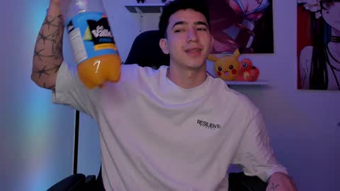 Snapshot of naranjo_seb chatting on January 2025 08:43:02 AM sebastian online show from January 2025 08:43:02 AM