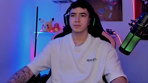 Snapshot of naranjo_seb chatting on February 2025 02:39:01 AM sebastian online show from February 2025 02:39:01 AM