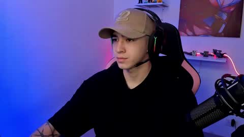 Snapshot of naranjo_seb chatting on February 2025 05:07:02 PM sebastian online show from February 2025 05:07:02 PM