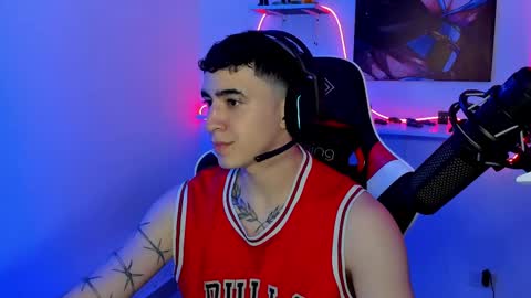 Snapshot of naranjo_seb chatting on February 2025 04:07:01 AM sebastian online show from February 2025 04:07:01 AM