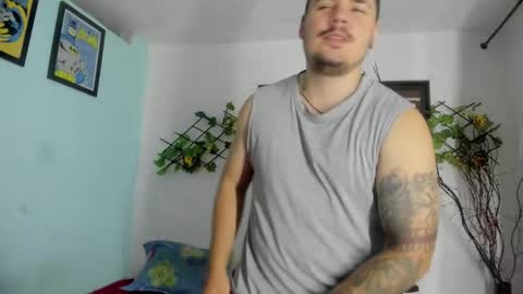 Snapshot of narciso_kh chatting on November 2025 04:57:02 AM deibyd online show from November 2025 04:57:02 AM