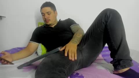 Snapshot of narciso_kh chatting on February 2026 04:52:01 AM deibyd online show from February 2026 04:52:01 AM