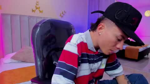 Snapshot of nascary_fox chatting on January 2026 07:06:01 PM Nascary Fox online show from January 2026 07:06:01 PM