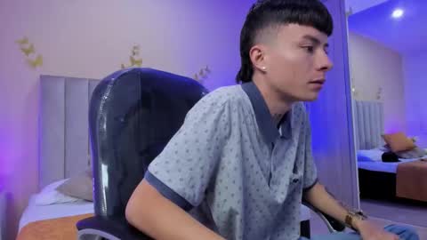 Snapshot of nascary_fox chatting on January 2026 07:49:02 PM Nascary Fox online show from January 2026 07:49:02 PM