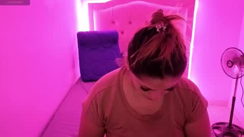 Nasly batista  online show from October 2025 01:00:02 AM