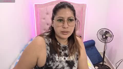 Nasly batista  online show from October 2025 10:06:02 PM