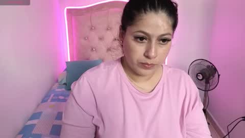 Nasly batista  online show from October 2025 09:31:02 PM