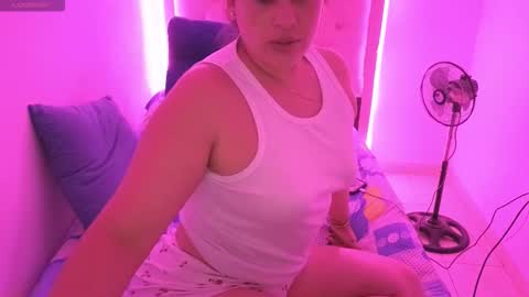 Nasly batista  online show from October 2025 04:02:02 AM