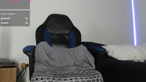 Snapshot of nassh_18 chatting on January 2025 12:36:01 AM nassh_18 online show from January 2025 12:36:01 AM