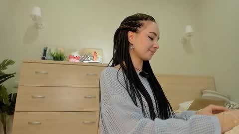 Nassy online show from November 2025 04:23:01 AM