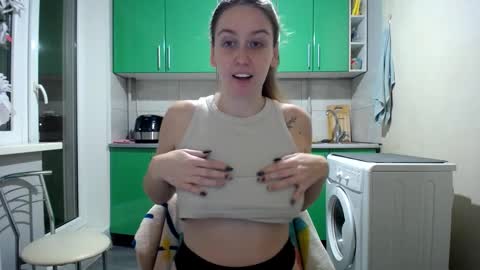 Snapshot of nastasiiaaforyou chatting on January 2025 06:23:01 PM nastasiiaaforyou online show from January 2025 06:23:01 PM