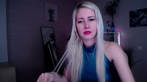 Snapshot of nastasya_cute chatting on December 2024 04:56:01 AM Nastya online show from December 2024 04:56:01 AM