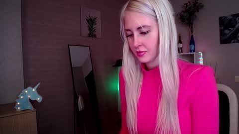 Snapshot of nastasya_cute chatting on December 2024 05:07:01 AM Nastya online show from December 2024 05:07:01 AM