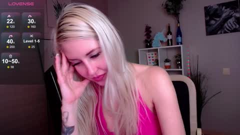 Snapshot of nastasya_cute chatting on February 2025 07:51:02 AM Nastya online show from February 2025 07:51:02 AM